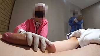일상적인 검진 중에 병원 직원과의 나쁜 만남
