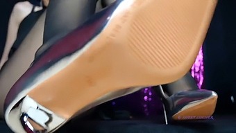 Femdom Mistress Rebecca Diamante Humiliates And Licks Her Slave'S Soles