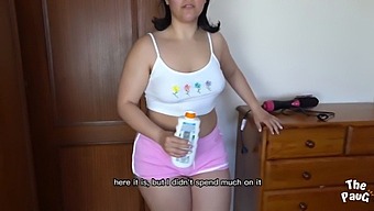 내 계모의 풍만한 후두 끝이 나를 미치게 만듭니다!