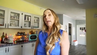 Young Step-Siblings Meet For Some Taboo Fun